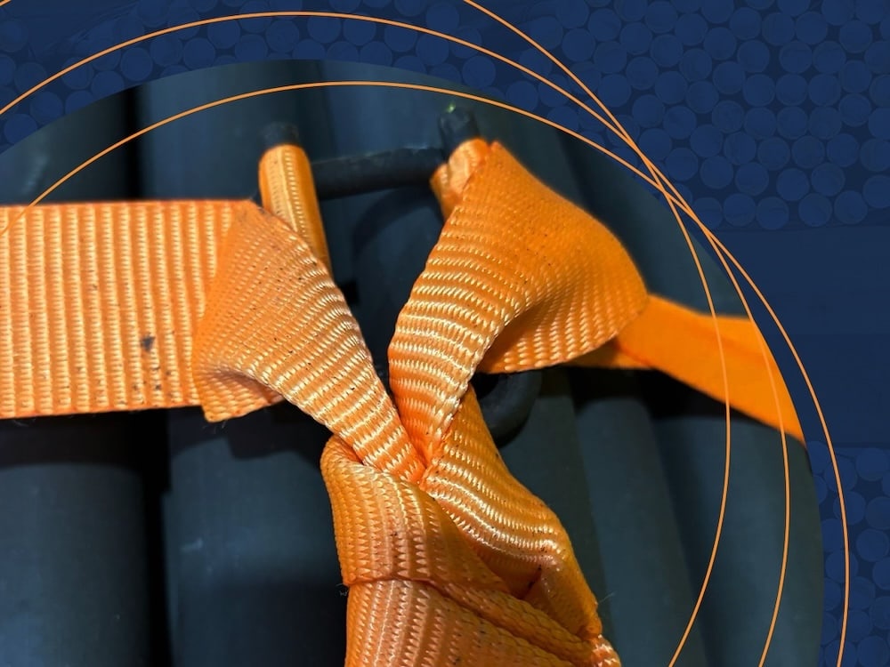 Poly-banding-on-steel-coil-close-up.jpg